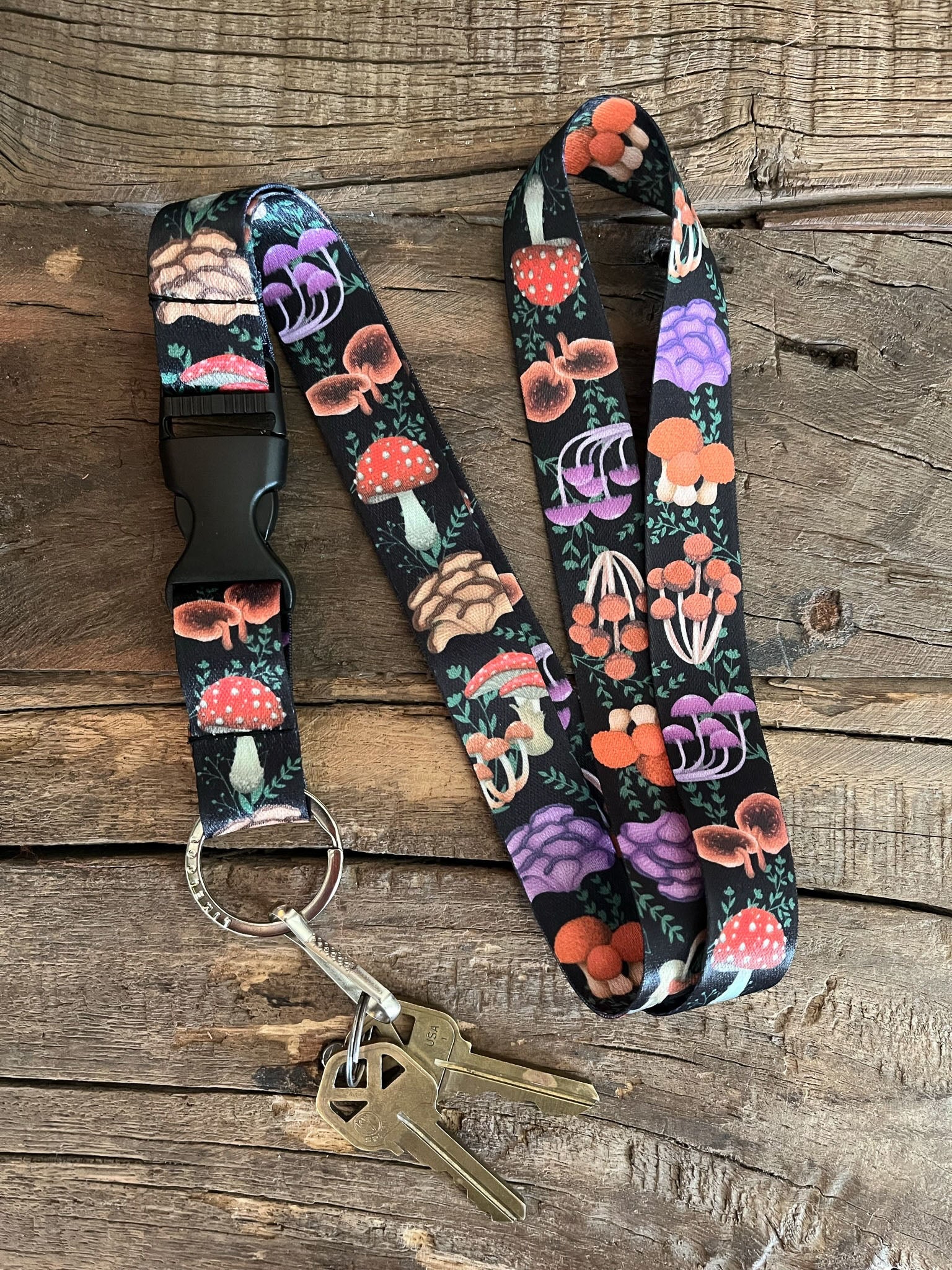 Mushrooms Lanyard - 6 - Limeloot